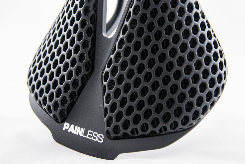 PAINLESS — 3D tištěné karbonové sedlo